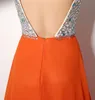 2018 i lager orange designer prom klänningar under 50 vneck aftonklänningar sida delade kristaller backless aftonklänningar lång fest för5136061