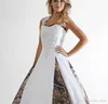 Jurken Nieuwe Camo A Line Wedding Jurken Halter Lace Appliqued Ruffles Court Train Outdoor Wedding Bruidsjurken met kant -up terug BA1737