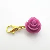 120 stks Mix 12 kleuren Rose Flowers Charms Dangle Hothing Charms DIY Armband Ketting Sieraden Accessoire Kreeft Sluiting Drijvende Charmes