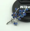 Silverton Japansk Aprico Flower Pin Brosch med blå rhinestone kristaller