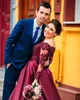 2018 Nowy Arabski Burgundia Prom Dresses Off Ramię Długie Rękawy Złudzenie Zroszony Purpurowy Satin Sweep Pociąg Formalna Party Dress Suknie wieczorowe