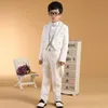 幼児男の子ホワイトスーツ