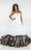 2020 Camo Wedding Dresses Sweetheart Lace Up Ruched Ruffle Sleeveless Appliques A Line Long Satin Bridal Gowns Vestidos de Novia Princesa