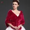 Import Wysokiej Jakości Wrap Bridal Cloak Płaszcz Fox Fur Boleros wzruszaj Ramiczki Regularne Faux Futro Koleń Papiechy Na Wesele Darmowa Wysyłka LD1059