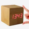 Wood Style Zegar Zegary Drewno Cube LED Alarm Control Cyfrowy Biurko Zegar Drewniany Styl Pokój Data Temperatura Alarm Funkcja Home Decor