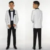 Boys Tuxedo Boys Obiad Garnitury Boys Formalne Garnitury Tuxedo Dla Dzieci Tuxedo Formalna okazja Białe i czarne garnitury dla małych mężczyzn Trzy kawałki