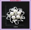 Factory billig grossist 12st/Lot Silver Tone Rhinestone and Pearl Flower Brosch Pins BQ0111