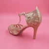 ゴールドのキラキラの結婚式の靴子猫のヒールTバックル閉鎖ブライドメイドガールシューズ女性のサンダル靴サンダルのジュニアメイド