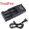 100% Original Trustfire Tr001 Dubbel laddare Multifunktionell Dual Batteriladdare för 18650 18500 17670 16340 14500 10440 16430 Batterier