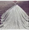 2020 New Luxury Ball Gown Wedding Dresses Full Broderi Royal Train Vit Lace Bridal Gowns Sexy V Neck Kortärmad Bröllopsklänningar 327