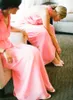 Sexy diepe v-hals roze bruidsmeisjekleding onder 100 2015 chiffon bruiloft jurken met handgemaakte bloem geplooide meid van eer jurk