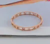 Romerska siffror 18 K Rose Gold Plated Par Armband Titan Steel Armband för män och kvinnor Julklapp