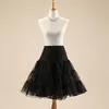 12 stks Kleur Bruiloft Petticoats Toga Bruidsjurk Petticoat 3 Tier Knielengte Trouwjurk Slip Stijl Cocktail Petticoat Kinderen Peticoat