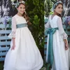 Romantyczny Francuski Koronki Kwiat Girl Dresses 2019 Vestidos Primera Comunion Para Ninas 3/4 Długie Rękawy Klejnot Neck Różne Color Sash