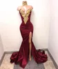 Hot Koop Bourgondy Mermaid Prom Dress Kant Applicaties Sexy Slit Diepe V-nek Avondjurken Formele Jurken
