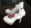 2016 Populära pumpar Svart eller Vit Fashion Lady's Eleganta Sommar Altro High Heel Pumps With Bow Women Shoes Platform Skor Gratis frakt