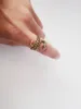 Modischer antiker flacher Schlangenring für Damen. Vintage-Stil, antiksilbervergoldete Ringe