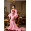 Saudi Arabic Pink Prom Dresses 2018 broderiblommor Satin sjöjungfru aftonklänningar trumpetärmar svep Train Women Formal Party 7439054