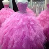Nya högkvalitativa pärlor kristaller Ruffles bollklänning quinceanera klänningar 2020 Golvlängd Prom Party Sweet 16 Dress WD210