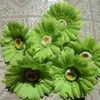 Konstgjorda blommor African Daisy Flower Head Gerbera Hårtillbehör Hårsimulering Silke Flower Partihandel Gerbera Daisy (100PCS / Lot)