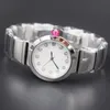 Mode dames en forme d'éventail en acier st montres Contracté trois aiguilles Échelle de diamant Calendrier mode Papillon montre à quartz Livraison gratuite