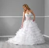 Suknie ślubne 2015 A Linia Sweetheart Chapel Train White Losed Organza Koronki Suknie ślubne Bridal Illusion Top Gorset