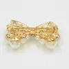 Najwyższej jakości Faux Pearl Beads Bow Brooch Sparklinig Diamante Kobiety Moda Eleganckie Kostium Szpilki Na Party Wedding Gold Tone