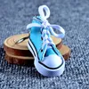 Mini 3D Sneaker Schlüsselanhänger Leinwand Schuhe Schlüsselanhänger Neuheit Tennisschuh Chucks Schlüsselanhänger Gefälligkeiten Party Schmuck Handtasche Auto Schlüsselanhänger