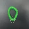 Gratis frakt Färgrik Coil Key Ring Plastic Spiral Spole Armband Band Keychain