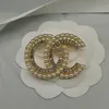 20color 18K Gold Plated Brand Designer Letters Brooches Women Small Sweet Wind Crystal Rhinestone Pearl Suit Dress Pins for Wedding Party Jewelry
