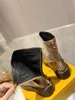 Kvinnor Major Ankel Boots Fashion Lace Up Platform Läder Martin Boot Top Designer Damer Letter Print Winter Booties Shoes 216