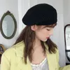 Automne Winter tricot béret femelle japonaise sœur douce mignon chapeaux britanniques peintre couleurs douces caps noir vert jaune nouveau 20201