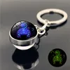 Glöd i mörkret Zodiac Smycken med glasboll Gemini Leo Virgo Double Side Keychain för män Kvinnors gåva