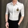 Spring Mens Shirt Golden Broderi Short Sleeve Slim Fit Dress T-shirts för Män Casual Streetwear Social Blusa Camisa Masculina 210527