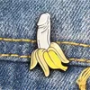 Banana Emaille Pin Cartoon Fruit Broches Button Badge Gift voor Friends Revers Pin Gesp Grappige Sieraden Kleding Jeans Caps Tassen 939 Q2