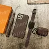 Mode 3-delade uppsättningar telefonfodral hörlurar skydds klockband för iPhone 15 14 pro max 13 12 11 x xs xr xsmax 7 8 se designer pu läder airpod fodral klocka remmar täcker kostym