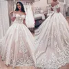 2021 Champagne A Line Abiti da sposa Abiti da sposa con spalle scoperte Arabo Applicazioni in pizzo Perline Maniche corte Corsetto Indietro Corte dei treni Tulle Abito da ballo formale Taglie forti