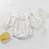 Vår Höst Spädbarn Baby Rompers Girls Flower Long Sleeve Lace Collar Kläder 210429