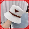 Luxurys Designers Women Bucket Hat Bonnet Mens Flat Peaked Beanie Gorro Denim Wide Brim Hats Luxury Designer Caps Sun Caps Casquet7955497
