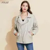 Autunno Donna BF Style Giacca in ecopelle beige allentata Casual femminile Pu Soft Motorcycle Punk Coat Black Rivet Outwear 210430