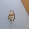 Anéis de banda Moda Designer Pear Anéis para Mulheres Luxurys Designers Carta Anéis Moda Jóias para Amantes Anel de Casal para Presente de Casamento 2024 Anel de Designer para Mulheres