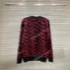 21SS Designers Sweaters Luxury Mens Womens Red Jacquard Letter Man Paris Fashion Tee Högkvalitativ Tees Street Långärmad Luxurys Svart Grå