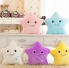 LED Flash Light Star Hold Pillow Plush Five Star Dock Plush Djur Fyllda Leksaker 40cm Lighting Present Fylld Plush Toy Hold Pillow