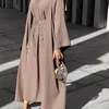 Ropa étnica Cuentas artesanales Conjunto musulmán de 3 piezas Traje a juego Crepe arrugado Abaya abierta Kimono Vestido de manga larga Falda envolvente Dubai Autum