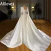 Dubai Arabia Saudyjska Satyna Orsekraty ślubne Suknie ślubne z odłączonym pociągiem długie rękawy Sheer szyi główne ręczne roboty perełki ślubne vestidos abitidasposa cl0085