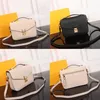 women bagL Totes Luxurys Designers Bags Single shoulder bag 40 handbag 780 Strict design structure Simple lines compact shape exudes elegance Size 25 19 9cm