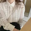 Coreano Chic Francês Redondo Redondo Pescoço Pereny Indústria Lace Hollow Gancho Solto Bubble Sleeve Anti Slip Camisa 210529