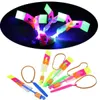 Utomhusspel Led Flyer Flyer Flying Rocket Amazing Arrow Helikopter Flygande Paraply Kids Leksaker Magic Shot Light-up Parachute Presenter