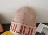 Vintage top qualité lettre en cachemire tricoté Skull Hat hommes femmes automne et hiver laine chaude brodée chapeau froid amoureux Street Hat cadeau de Noël