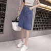 LY Varey Lin Wiosna Lato Kobiety A-Line Denim Spódnice Przypadkowy przycisk Wysoka talia Split Mid Długość Slim 210526